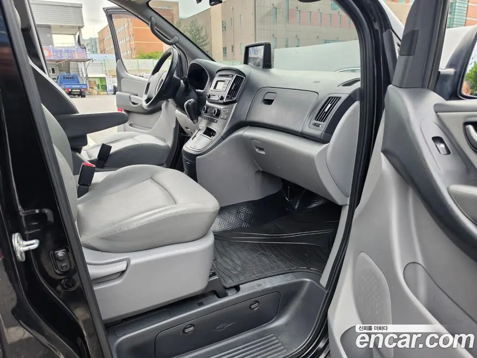 Hyundai Starex 2019 2.5 АКПП, фото 18 Hyundai Starex 2019 2.5 АКПП, фото 18