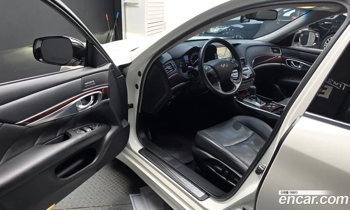 Infiniti Q70 2017 3.7 АКПП, фото 12