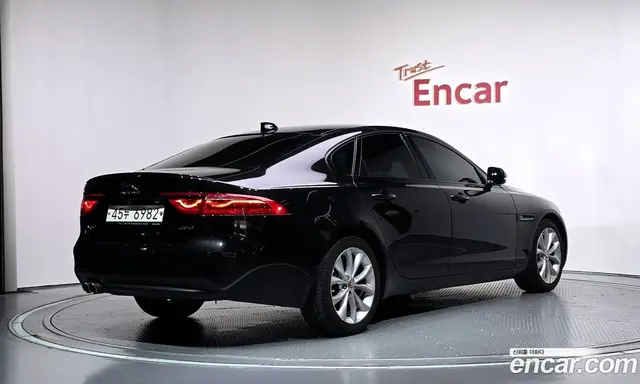 Jaguar XF 2018 2.0 АКПП, миниатюра 2