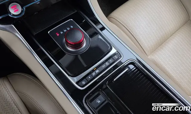 Jaguar XF 2018 2.0 АКПП, миниатюра 12