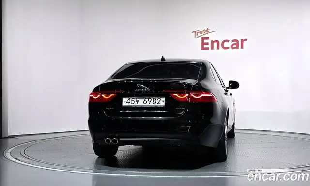 Jaguar XF 2018 2.0 АКПП, миниатюра 4