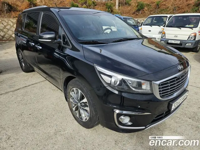 Kia Carnival 2016 2.2 АКПП, миниатюра 2