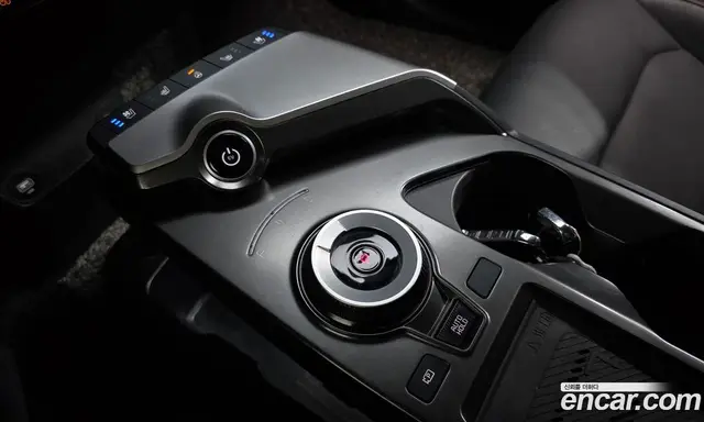 Kia EV6 2021 0.1 АКПП, миниатюра 9 Kia EV6 2021 0.1 АКПП, миниатюра 9
