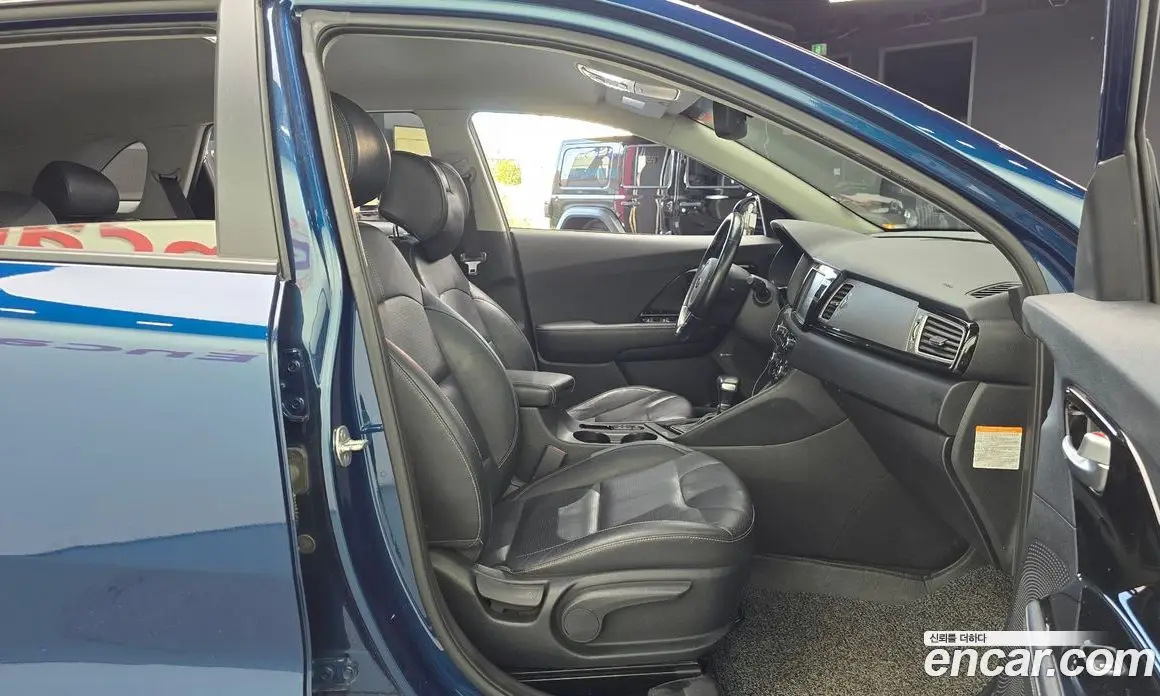 Kia Niro 2017 1.6 АКПП, фото 11