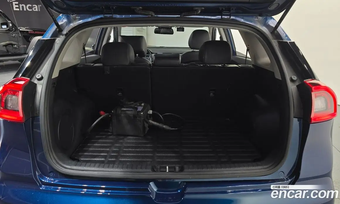 Kia Niro 2017 1.6 АКПП, фото 20
