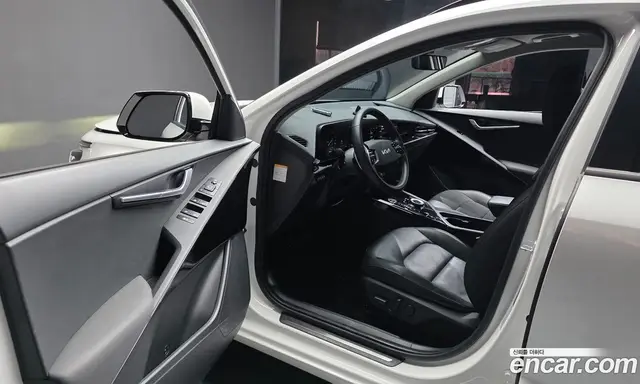 Kia Niro 2022 1.6 АКПП, миниатюра 10 Kia Niro 2022 1.6 АКПП, миниатюра 10