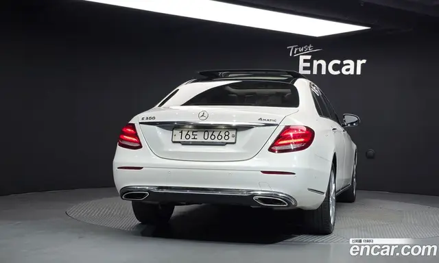 Mercedes-Benz E-Class 2016 2.0 АКПП, миниатюра 4
