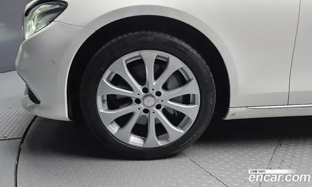 Mercedes-Benz E-Class 2016 2.0 АКПП, миниатюра 5