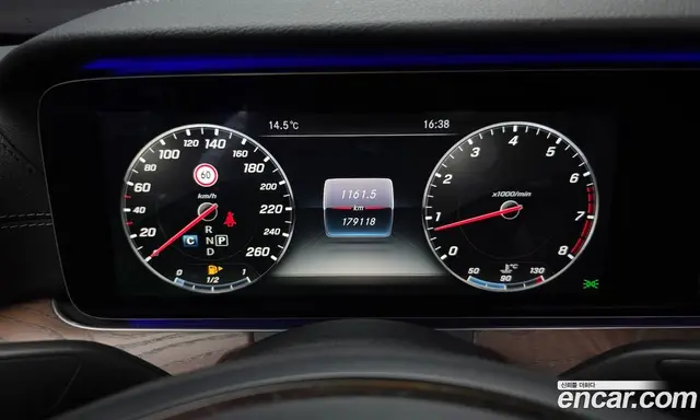 Mercedes-Benz E-Class 2016 2.0 АКПП, миниатюра 8