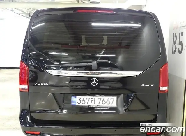 Mercedes-Benz V-Class 2022 2.2 АКПП, миниатюра 3
