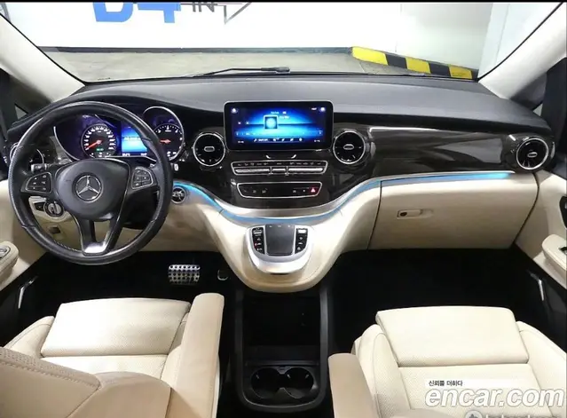 Mercedes-Benz V-Class 2022 2.2 АКПП, миниатюра 4