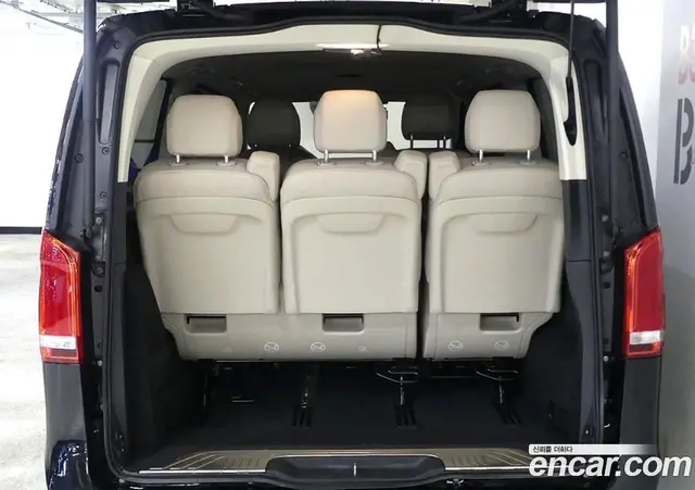 Mercedes-Benz V-Class 2022 2.2 АКПП, миниатюра 10