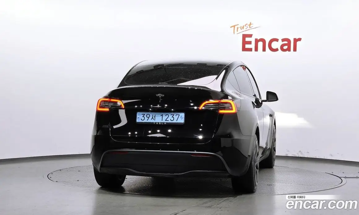 Tesla Model Y 2023 0.2 АКПП, фото 4 Tesla Model Y 2023 0.2 АКПП, фото 4