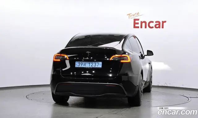 Tesla Model Y 2023 0.2 АКПП, миниатюра 4 Tesla Model Y 2023 0.2 АКПП, миниатюра 4