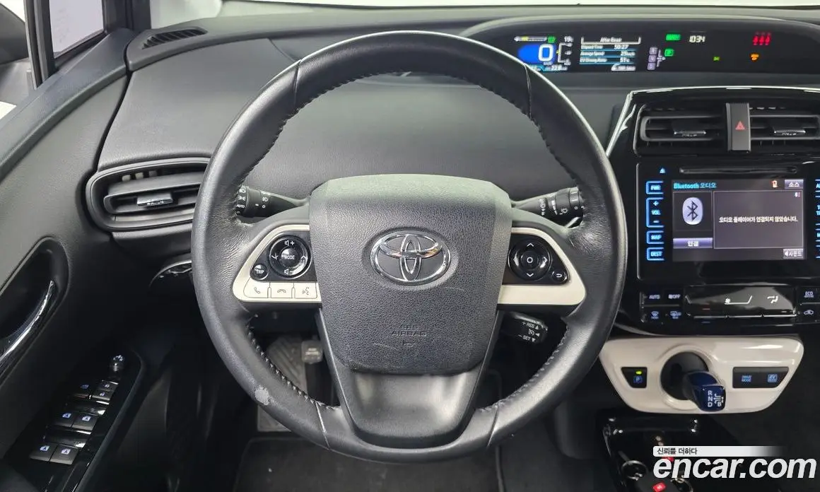 Toyota Prius 2017 1.8 АКПП, фото 13