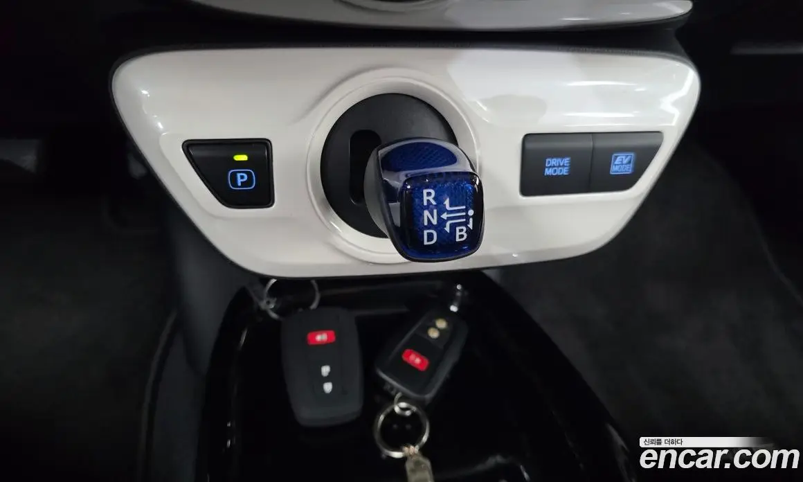 Toyota Prius 2017 1.8 АКПП, фото 9