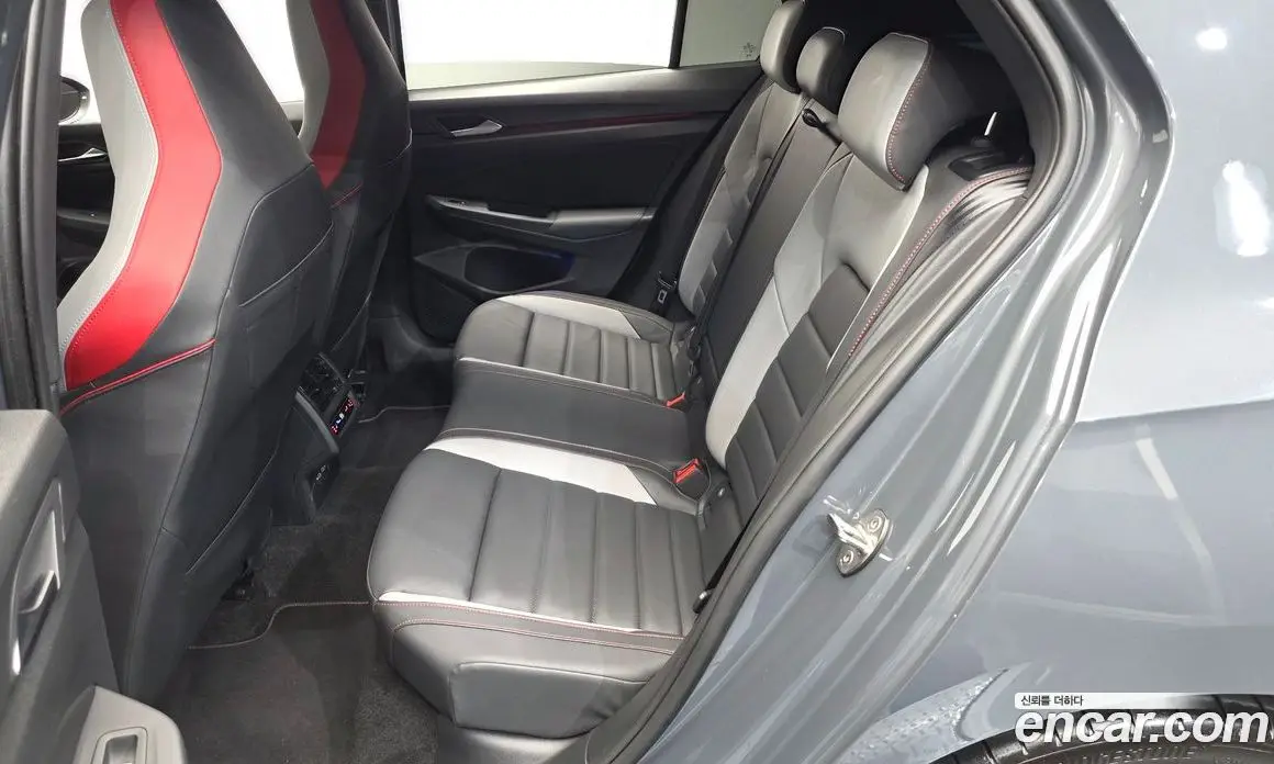 Volkswagen Golf 2024 2.0 АКПП, фото 16