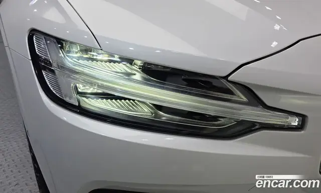 Volvo S60 2024 2.0 АКПП, миниатюра 8
