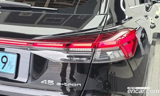 Audi Q4 e-tron 2025 0.2 АКПП, миниатюра 9
