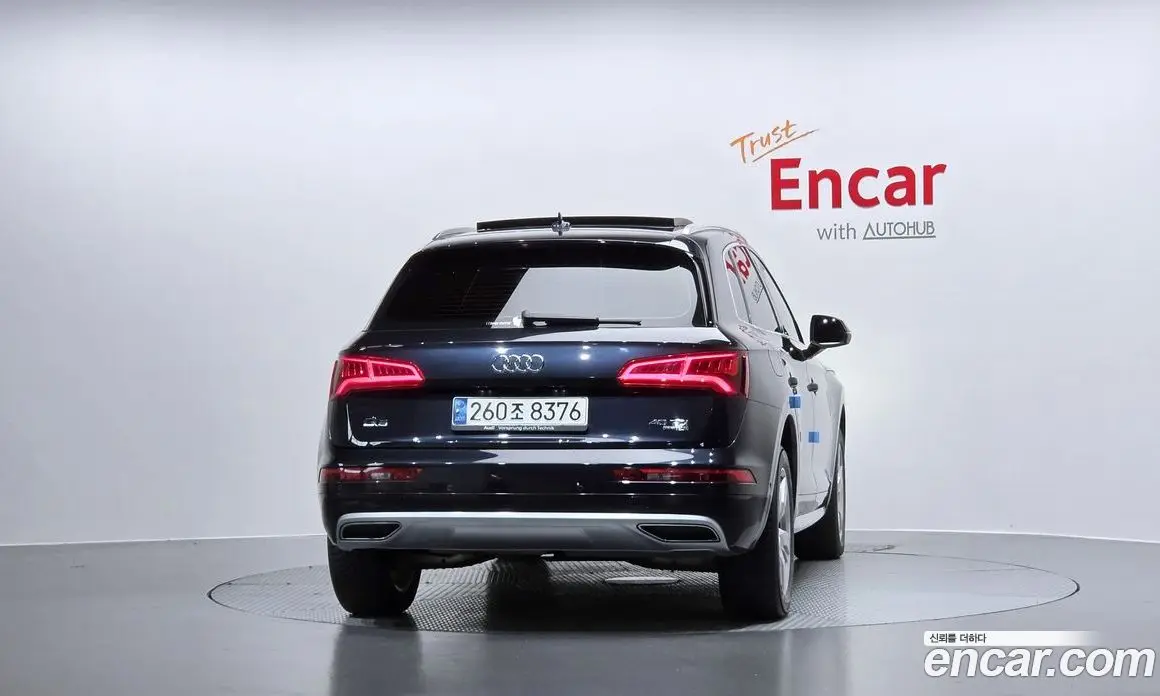 Audi Q5 2020 2.0 АКПП, фото 3