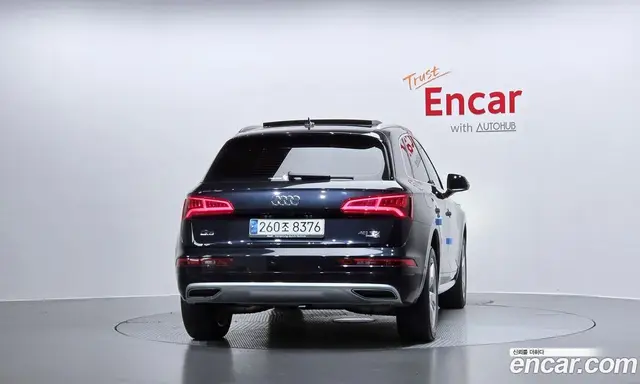 Audi Q5 2020 2.0 АКПП, миниатюра 3