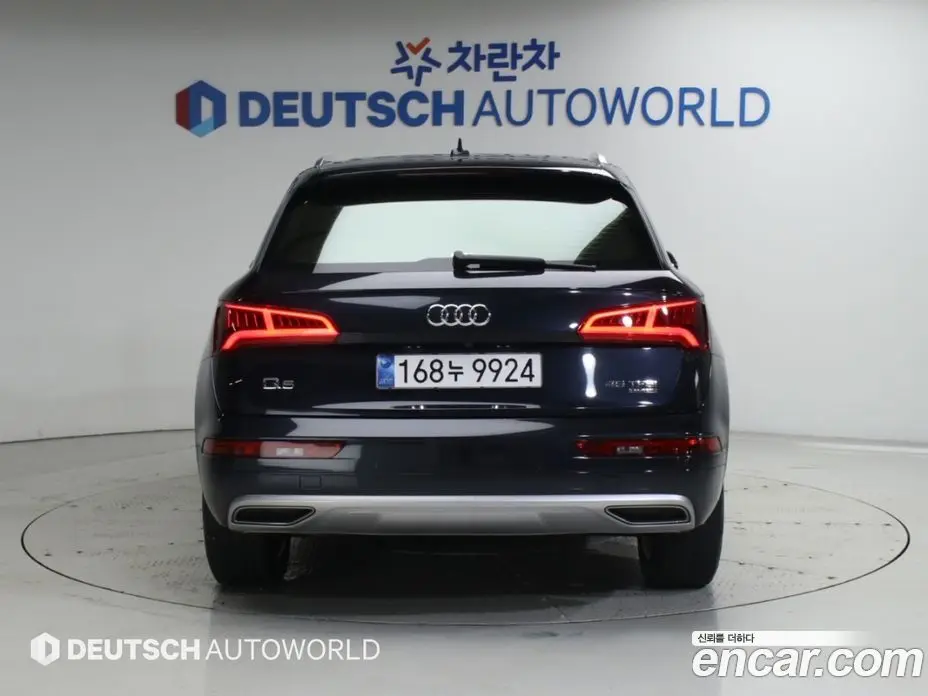 Audi Q5 2020 2.0 АКПП, фото 4