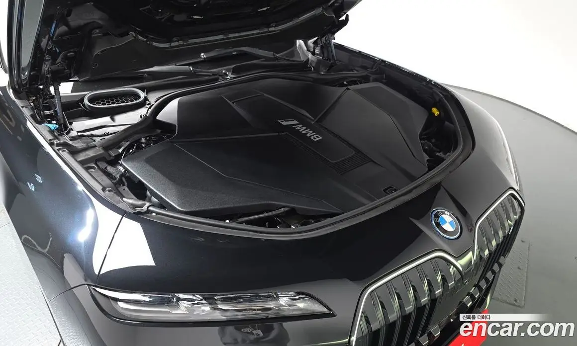 BMW i7 2023 0.3 АКПП, фото 5
