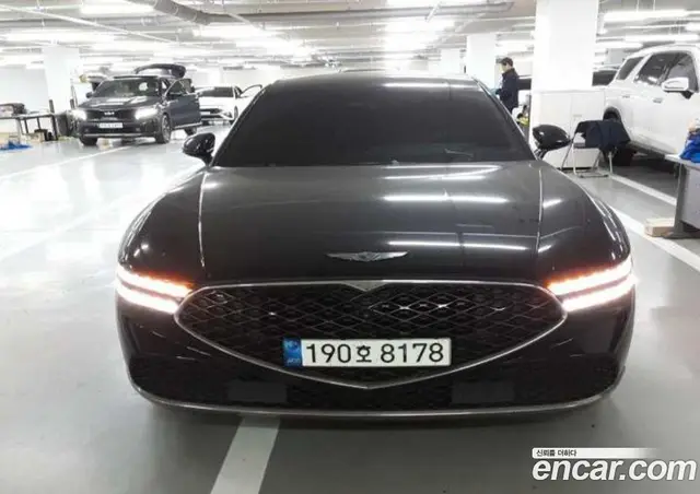 Genesis G90, 2022, 181 591 км