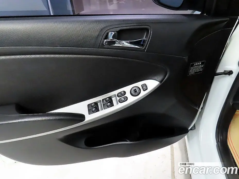 Hyundai Accent 2012 1.6 АКПП, фото 14