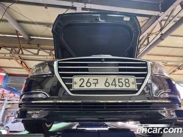 Hyundai Genesis, 2015, 181 326 км