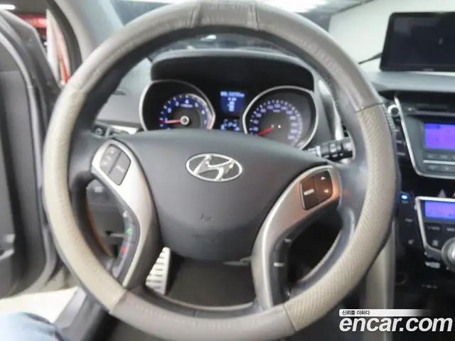Hyundai i30 2012 1.6 АКПП, миниатюра 8 Hyundai i30 2012 1.6 АКПП, миниатюра 8