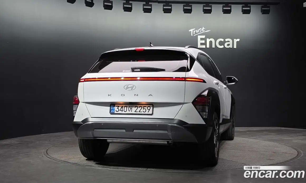 Hyundai Kona 2024 1.6 АКПП, фото 4