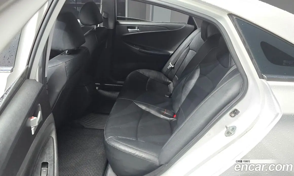 Hyundai Sonata 2009 2.0 АКПП, фото 12