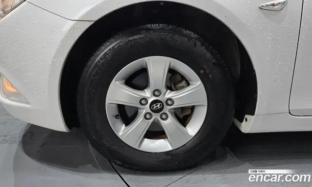 Hyundai Sonata 2009 2.0 АКПП, миниатюра 5