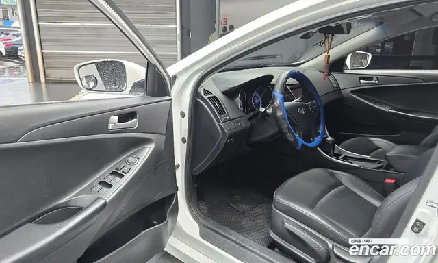 Hyundai Sonata 2009 2.0 АКПП, миниатюра 10