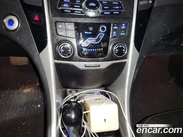 Hyundai Sonata 2009 2.0 АКПП, миниатюра 11