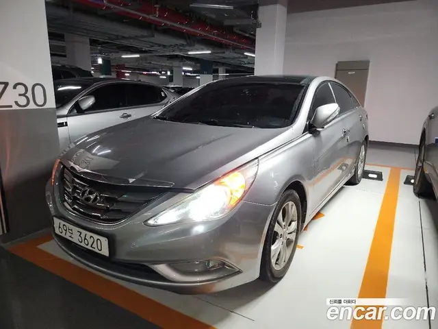 Hyundai Sonata 2009 2.0 АКПП, миниатюра 4