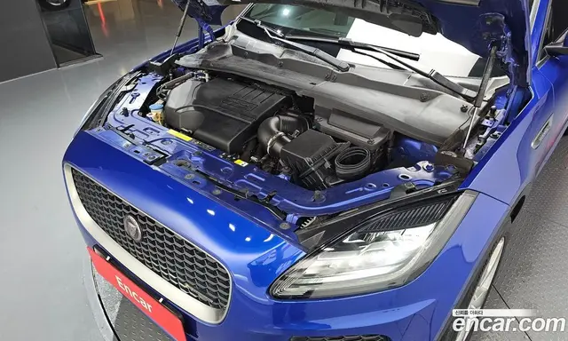 Jaguar E-Pace 2018 2.0 АКПП, миниатюра 6 Jaguar E-Pace 2018 2.0 АКПП, миниатюра 6