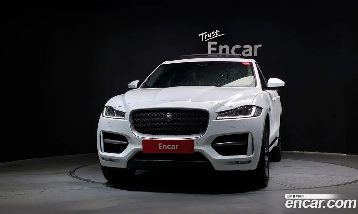 Jaguar F-Pace 2017 2.0 АКПП, фото 3