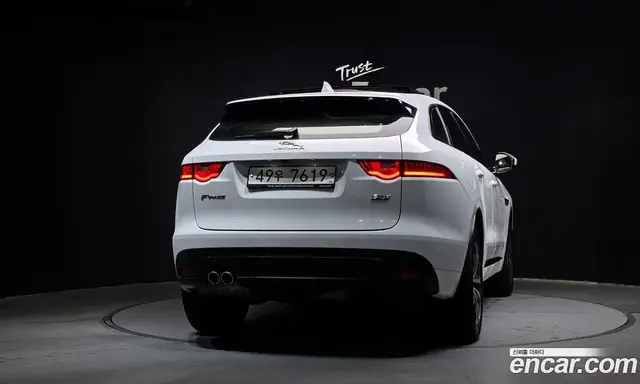 Jaguar F-Pace 2017 2.0 АКПП, миниатюра 4
