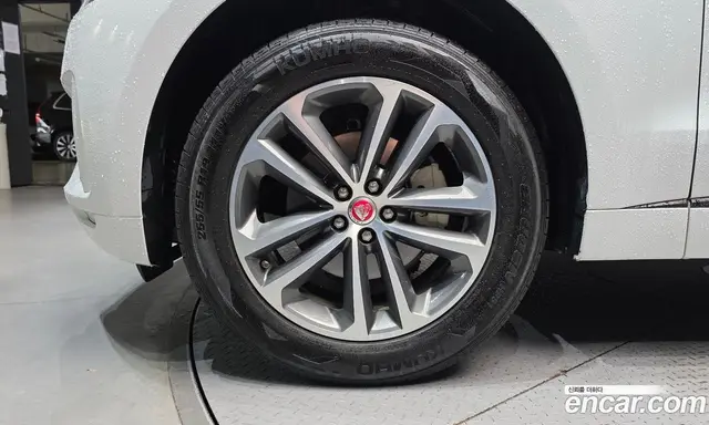 Jaguar F-Pace 2017 2.0 АКПП, миниатюра 5