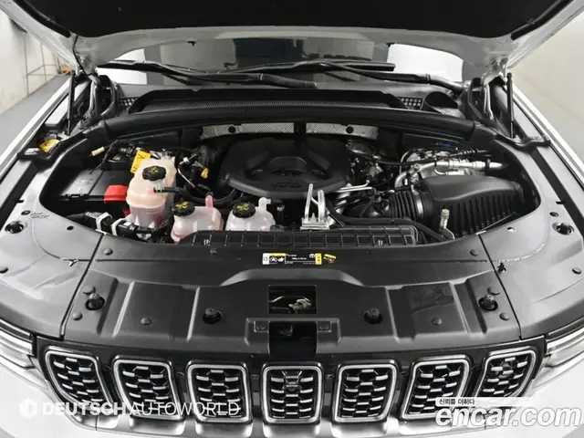Jeep Cherokee 2023 2.0 АКПП, миниатюра 6