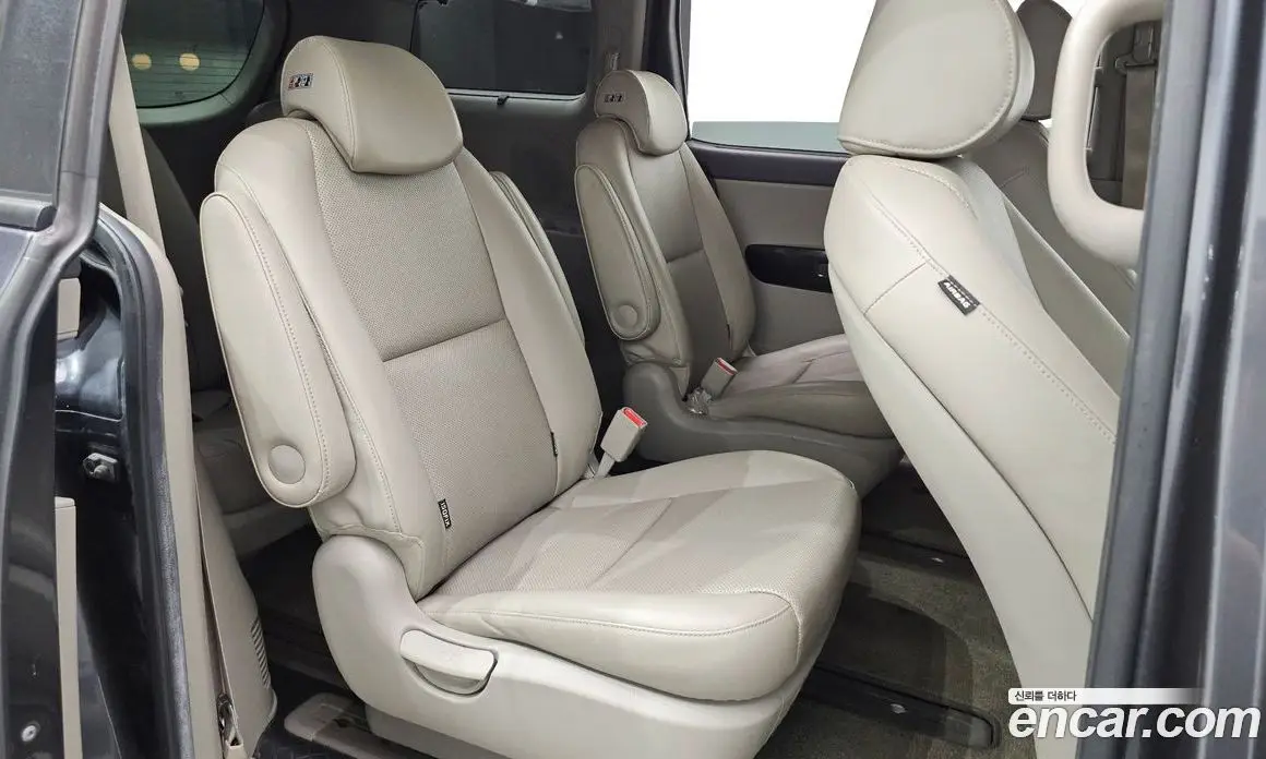 Kia Carnival 2014 2.2 АКПП, фото 16 Kia Carnival 2014 2.2 АКПП, фото 16