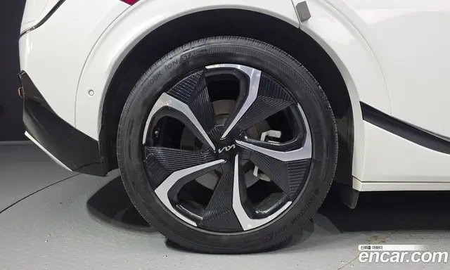 Kia EV6 2022 0.1 АКПП, миниатюра 5 Kia EV6 2022 0.1 АКПП, миниатюра 5