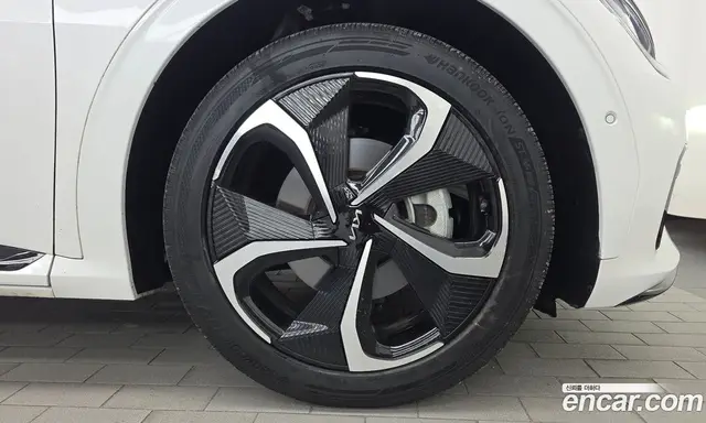 Kia EV6 2022 0.1 АКПП, миниатюра 7 Kia EV6 2022 0.1 АКПП, миниатюра 7