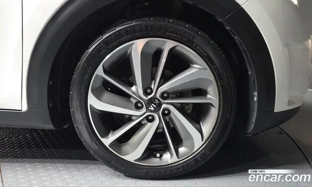 Kia Niro 2016 1.6 АКПП, миниатюра 7 Kia Niro 2016 1.6 АКПП, миниатюра 7