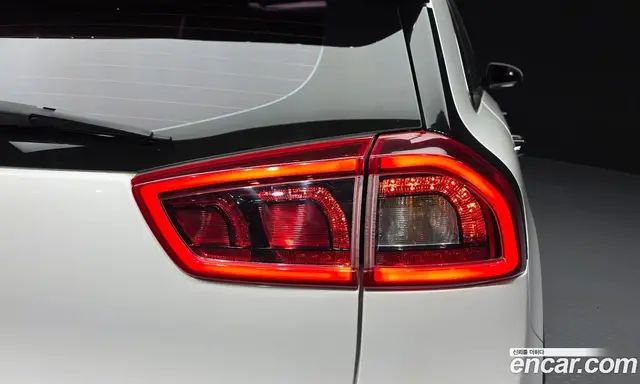 Kia Niro 2016 1.6 АКПП, миниатюра 9 Kia Niro 2016 1.6 АКПП, миниатюра 9