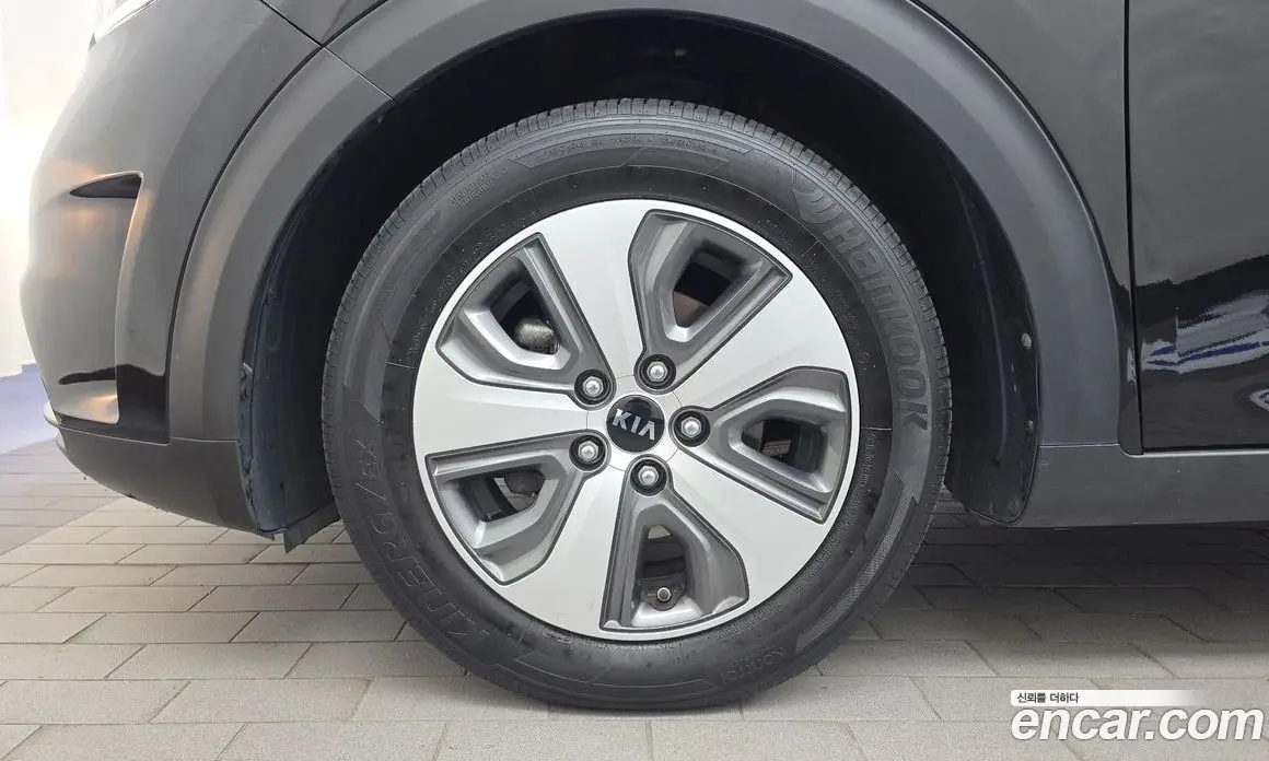 Kia Niro 2017 1.6 АКПП, фото 5 Kia Niro 2017 1.6 АКПП, фото 5