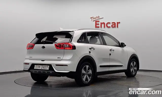 Kia Niro, 2018, 82 133 км