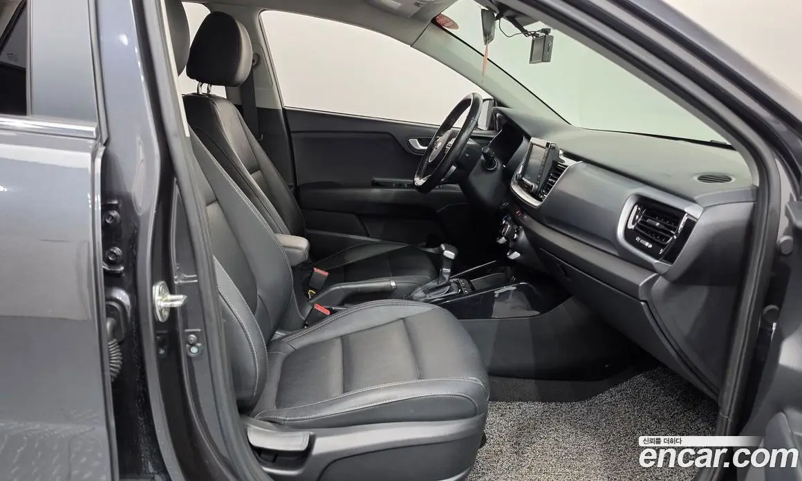Kia Stonic 2018 1.4 АКПП, фото 16